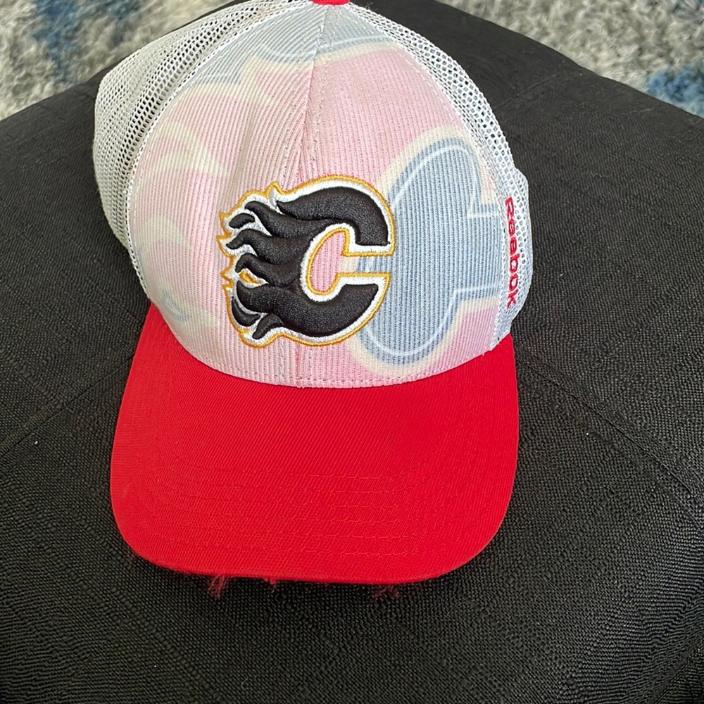 Calgary flames youth Reebok baseball hat